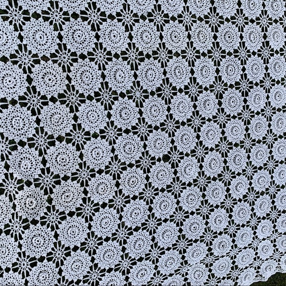 Bedspread - Picture 7 of 9